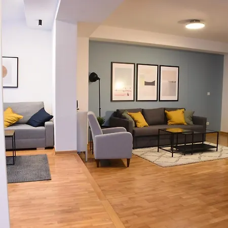 16-free Parking Appartamento Belgrado