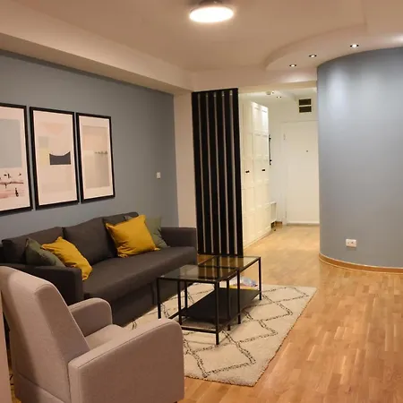 16-free Parking Belgrado